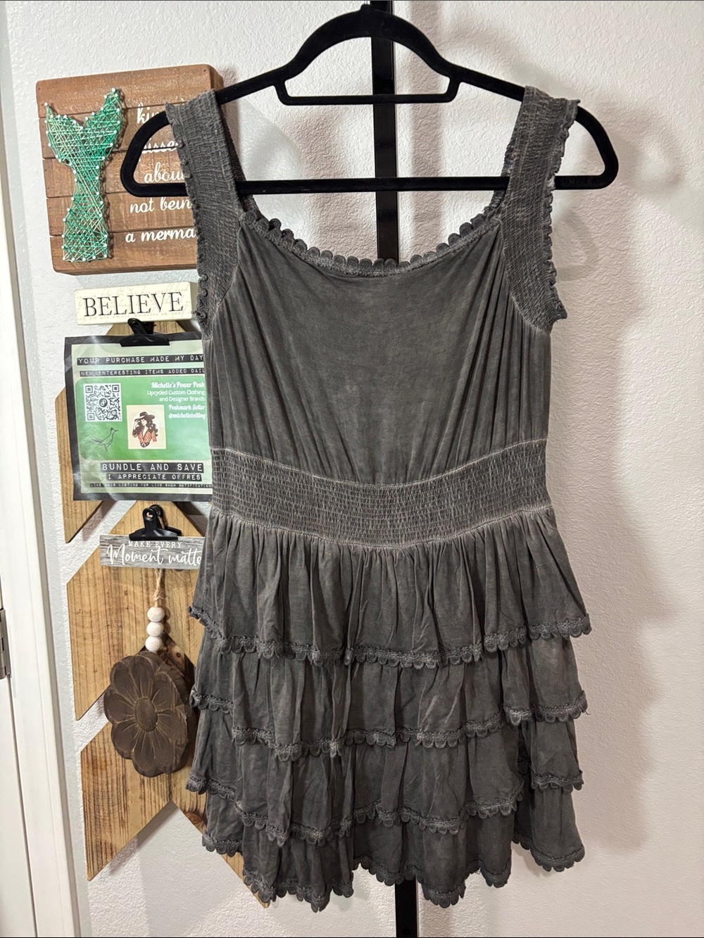 POL Ruched V-Neck Sleeveless Top - Charcoal 16-20pp 29L - Picture 3 of 4